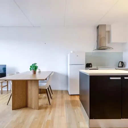 Luxe In Frederiksberg Close To Centrum דירה קופנהגן