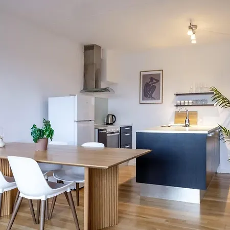 Luxe In Frederiksberg Close To Centrum דירה *